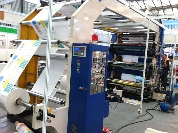 Stampatrice ad alta velocità di Flexo che stampa la plastica di polietilene