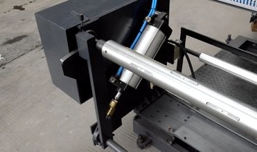 Stampatrice flessografica su misura di dimensione con il sistema di controllo magnetico di tensione